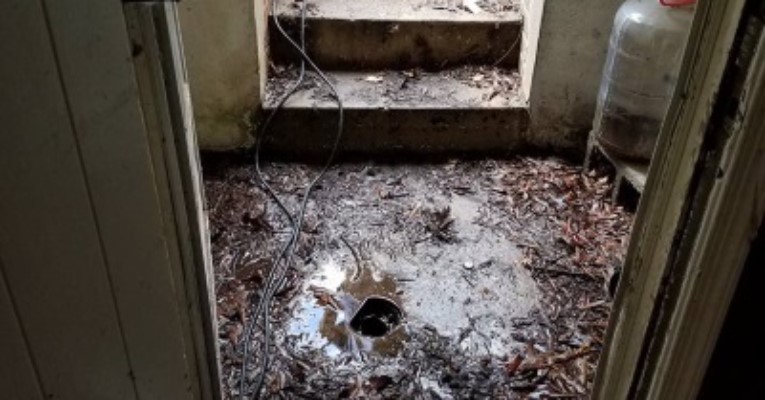 basement water damage cleanup Camas WA