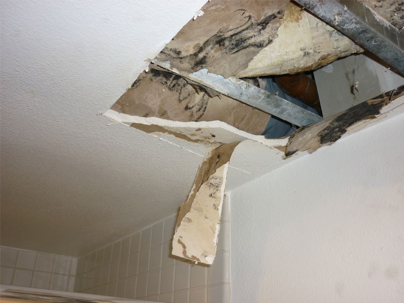 water damage restoration Columbia City IN